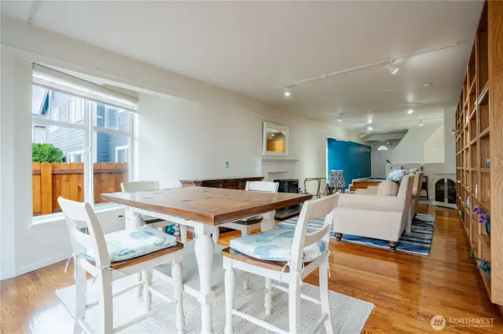 Great area to entertain.