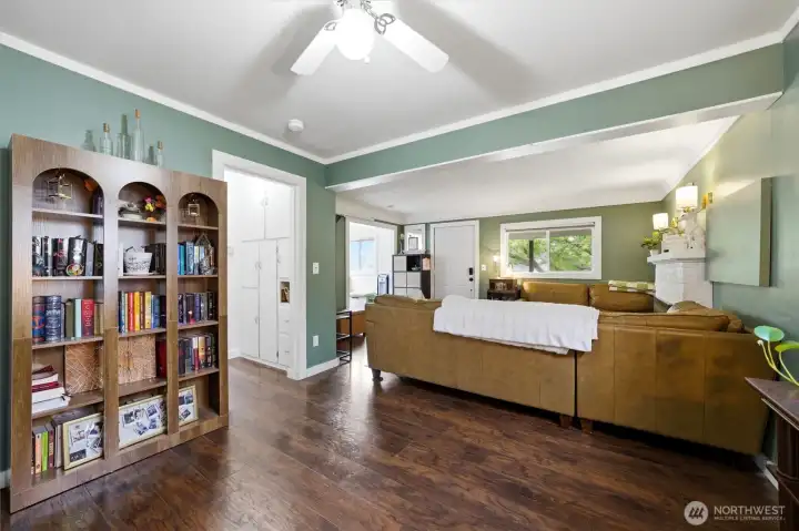 Main bedroom to dining room