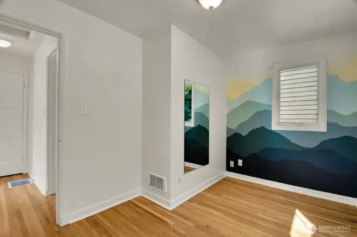 2nd main-floor bedroom. 2nd main-floor bedroom.
