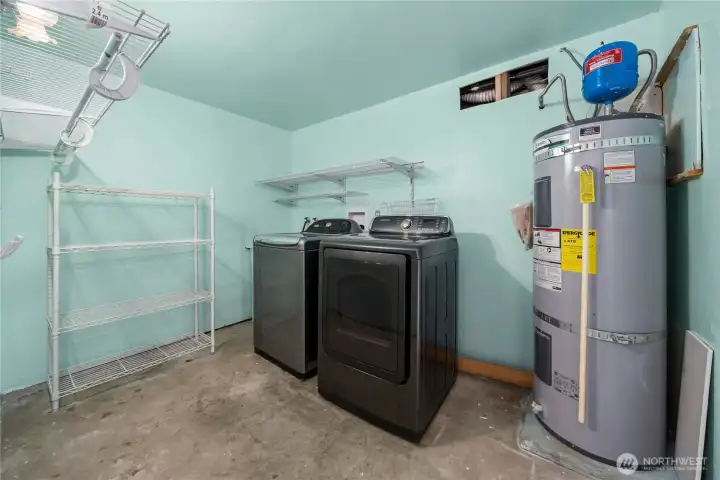 Laundry room- W/D stays, Water Heater 2017 Laundry room- W/D stays, Water Heater 2017