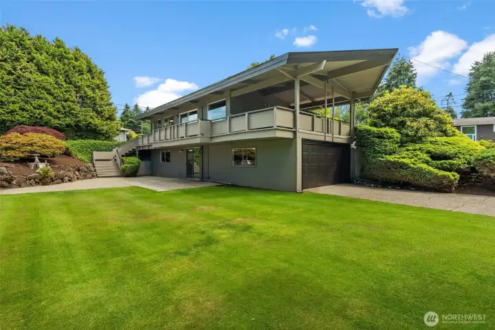 Exterior back with patio