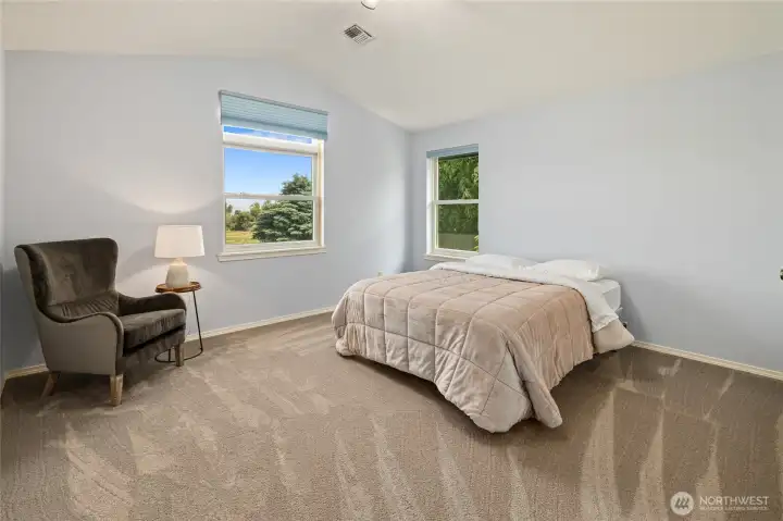 Upstairs bedroom #2