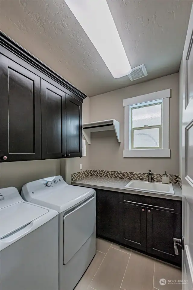 Laundry Room with Sink