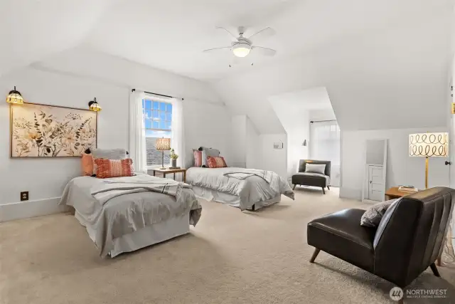 6th bedroom