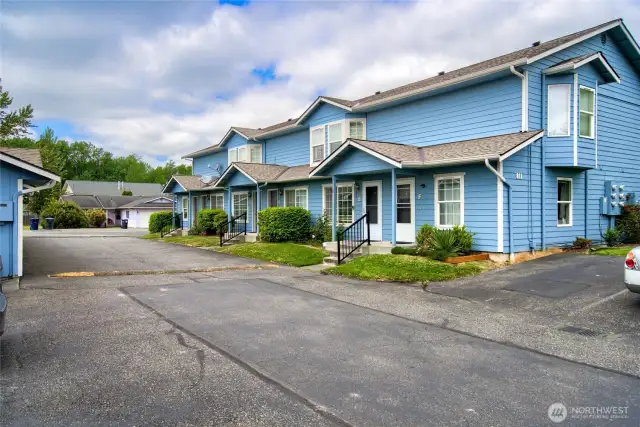 Centrally located in complex