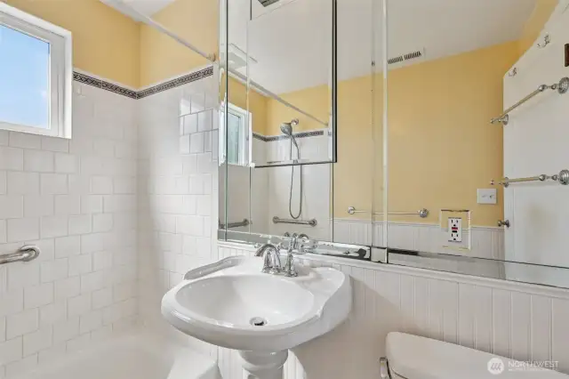 Full bathroom
