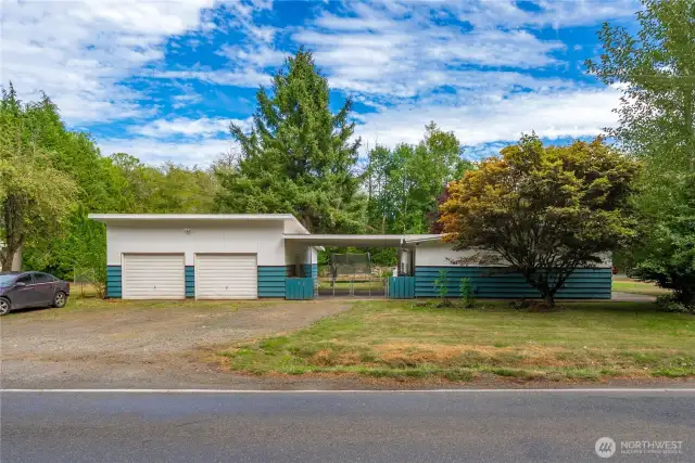 Detached oversized 2 car garage with breezeway connecting house