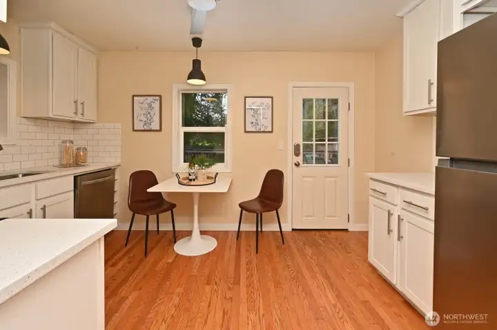 Eat-In Kitchen