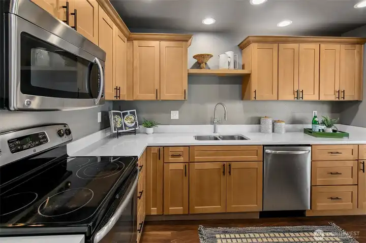 New kitchen! Nice quality.  *Photo is from when the condo was staged.
