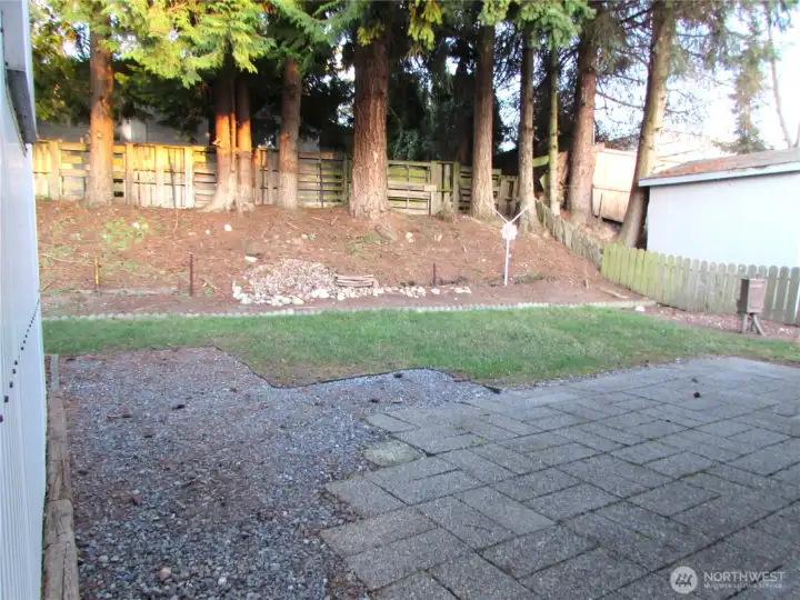 ACCESS TO BACKYARD FROM CARPORT.