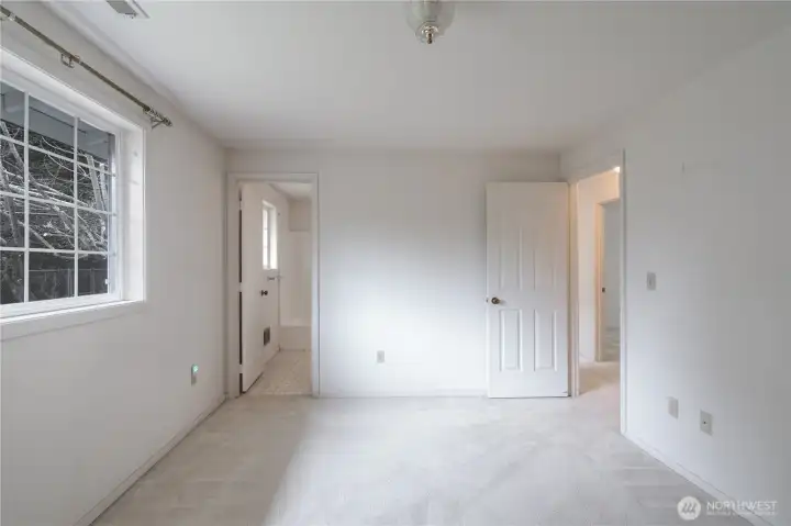 spacious light-fillled bedroom