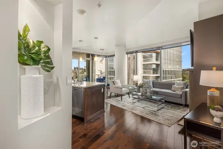 Thoughtful display niche for your favorite artwork or plants.