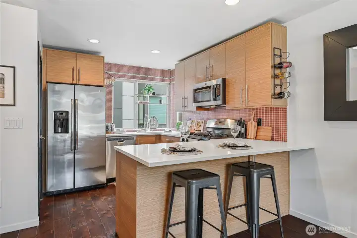 This beautiful kitchen is a dream to cook in!