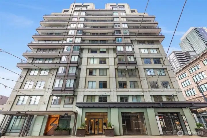 Iconic 98 Union - located across from the Four Seasons!