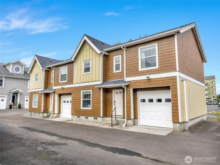 Two story corner unit townhome in a prime location in Long Beach.