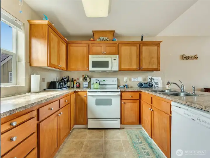 Large kitchen with eating space.