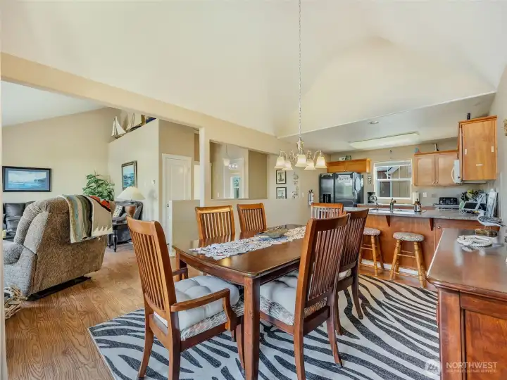 Great use of spacing with dining, living and kitchen open floor plan