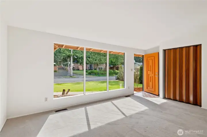 front (east) windows from dinette