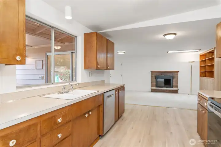 (4) kitchen from kinette