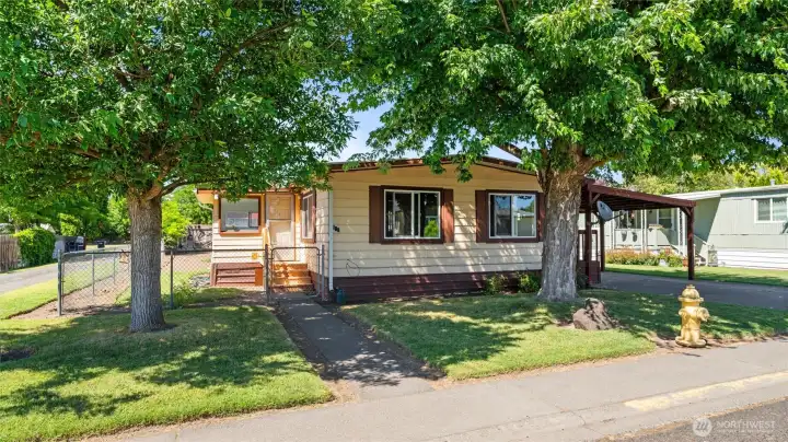Front corner lot