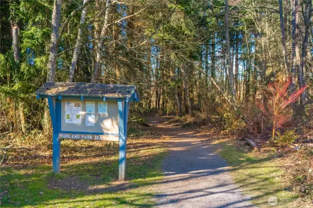 Trailhead at the park connects to the Dash Point trail system