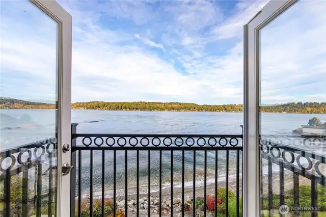 View Primary Suite Deck