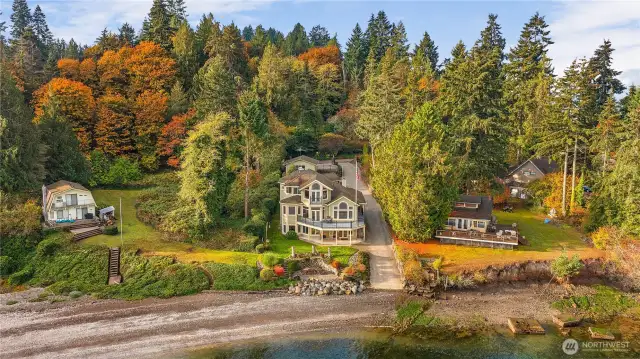 You own the tidelands and beach behind the home is part of the 52 acres of parklands and reserve.