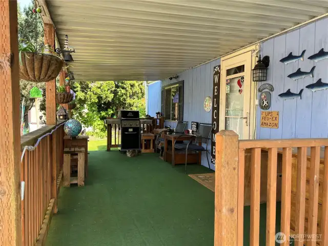 Another view of the covered deck.