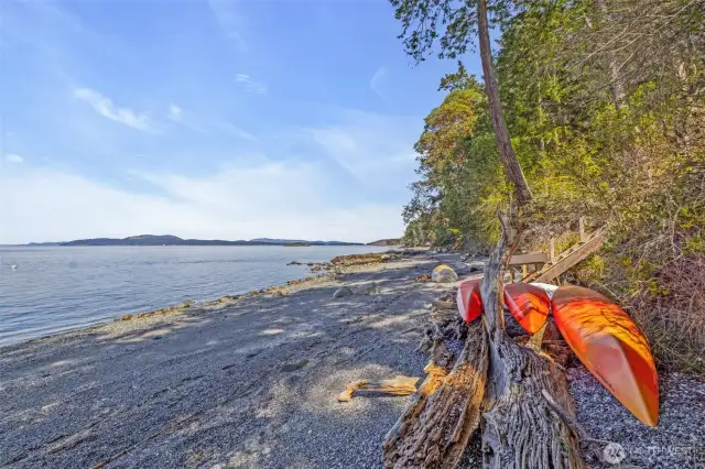 A northerly view toward Battleship and Stuart Islands.