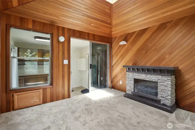 Studio/additional room