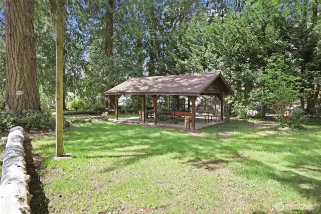 Community picnic area