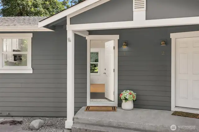 A shared front stoop