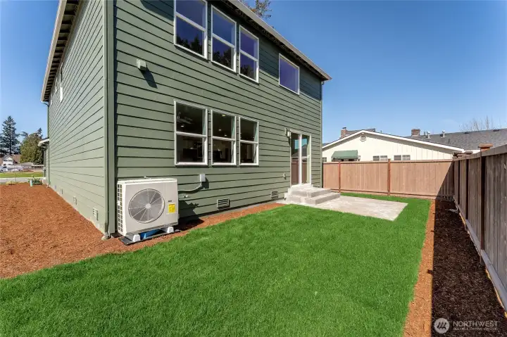 Easy maintenance, fully landscaped backyard!