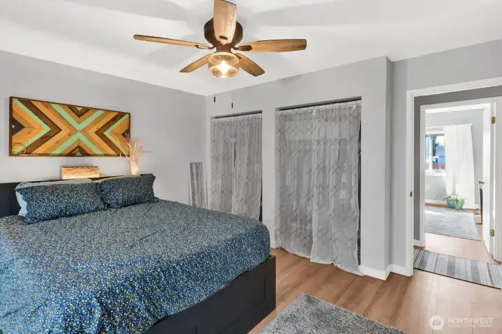 Primary bed with access to back deck