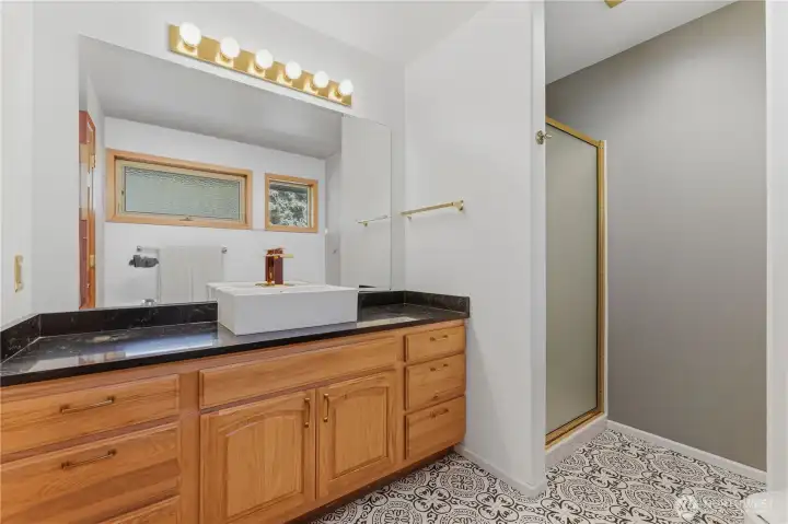 Upper Level Bath