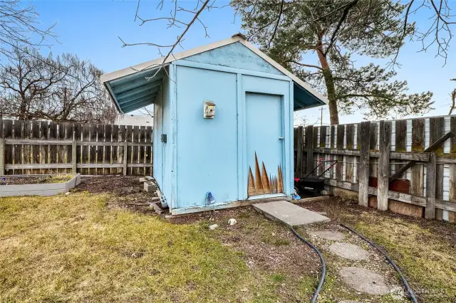 This garden shed will be perfect for storing your tools and bikes, and you can even keep things out of the rain on the sides with the large overhang of the roof for protection.