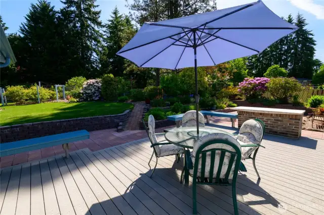 Whether it’s a quiet morning coffee or a lively evening with friends, this backyard retreat offers the ideal setting for every occasion.