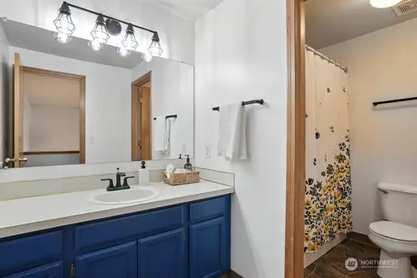 Bathroom #3-upstairs