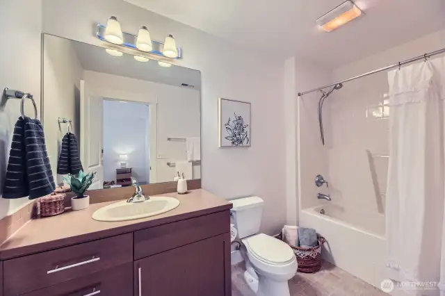 Full bath in 2nd primary suite.