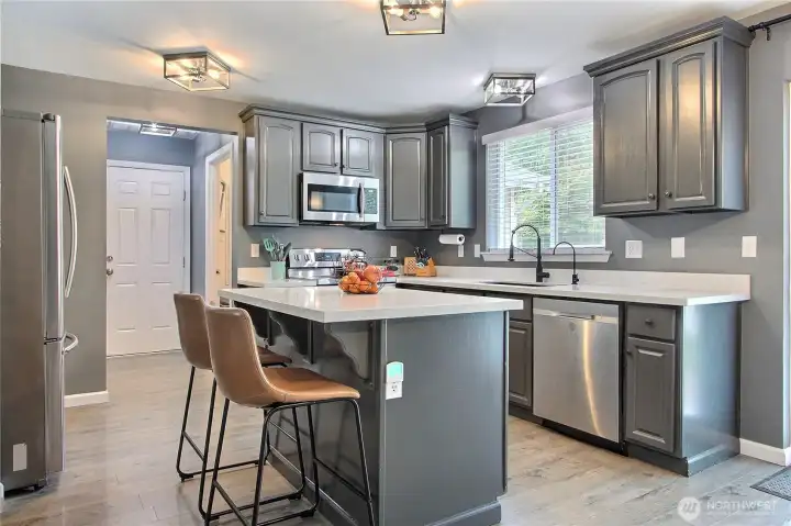 Great kitchen design with island