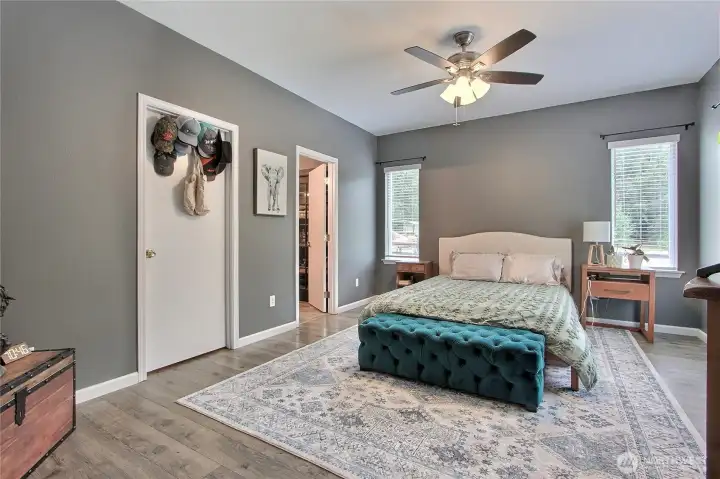 Ensuite bathroom and walk in closet!