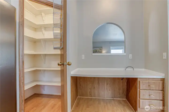 Walk in Pantry