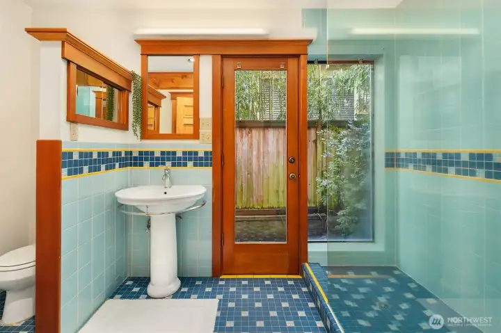 Main floor bath with distinctive tile