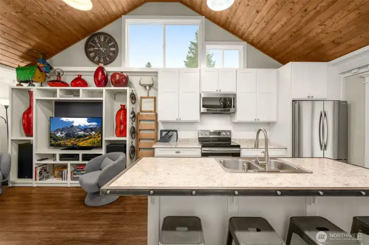 Light & Bright with lots of windows