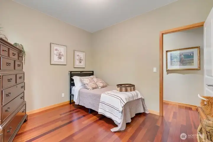 2nd Guest Bedroom