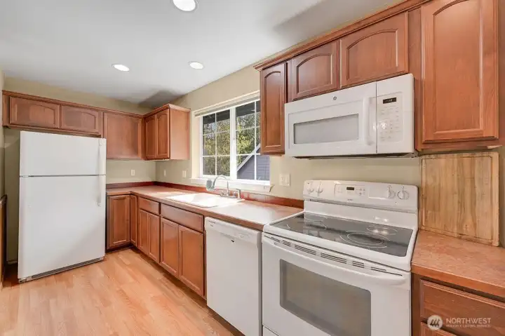 Full kitchen in bonus space above garage