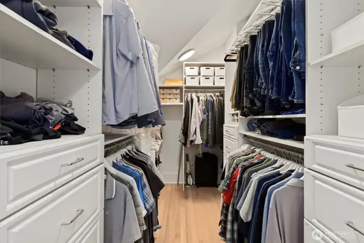 Walk-in closet