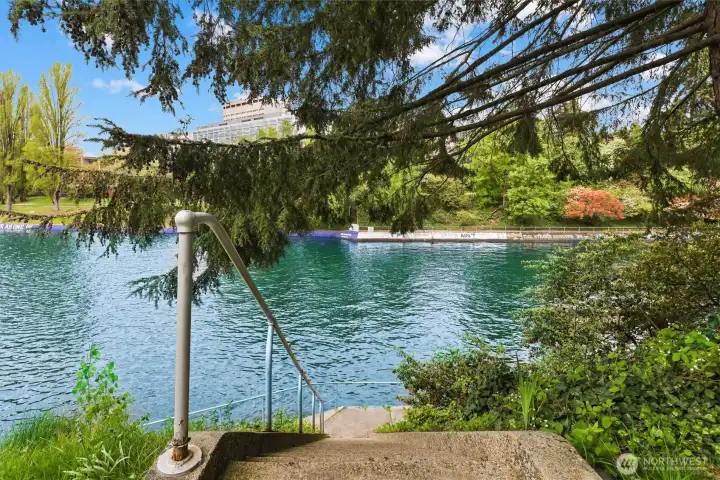 Unparalleled views of the Windermere Cup & Opening Day Boat Parade, UW crew races, and more