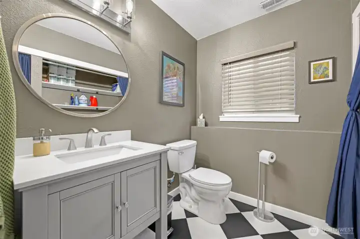 Lower floor bathroom