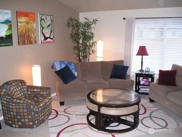 Photos taken prior to the current tenant's occupancy.